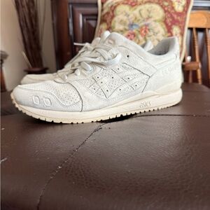 Asics Light Cream Footwear